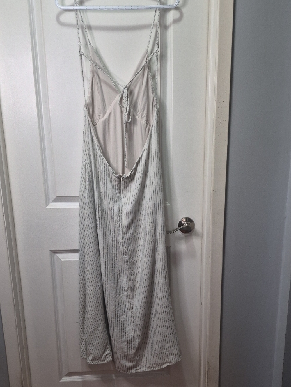 Striped Light‎ Gray Strapless Summer Dress - Picture 5 of 8